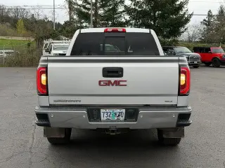 GMC Sierra 1500 2018 4x4 SLT 4dr Crew Cab 5.8 ft. SB