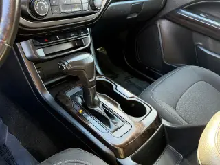 GMC Canyon 2016 4x4 SLE 4dr Crew Cab 5 ft. SB