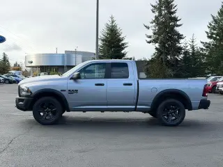 Ram 1500 Classic 2021 4x4 SLT 4dr Quad Cab 6.3 ft. SB Pickup