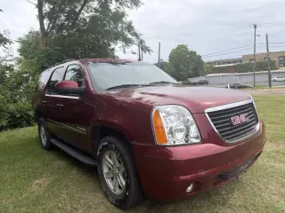 2011 GMC Yukon SLE