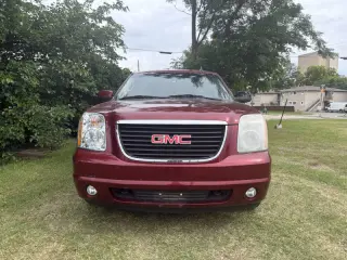 2011 GMC Yukon SLE