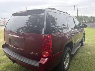 2011 GMC Yukon SLE