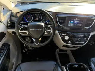 Chrysler Voyager 2021 LXi 4dr Mini-Van