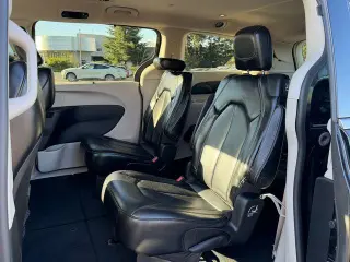 Chrysler Voyager 2021 LXi 4dr Mini-Van