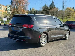 Chrysler Voyager 2021 LXi 4dr Mini-Van