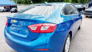 2017 Chevrolet Cruze LT Auto