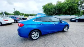 2017 Chevrolet Cruze LT Auto