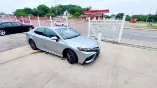 2022 Toyota Camry SE