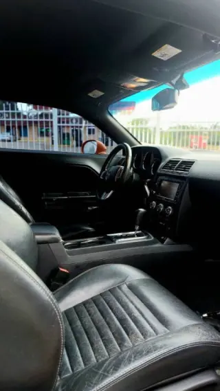 2014 Dodge Challenger SXT