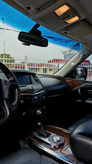 2015 Infiniti QX80