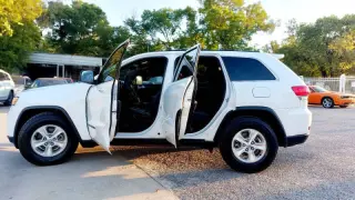 2017 Jeep Grand Cherokee Laredo