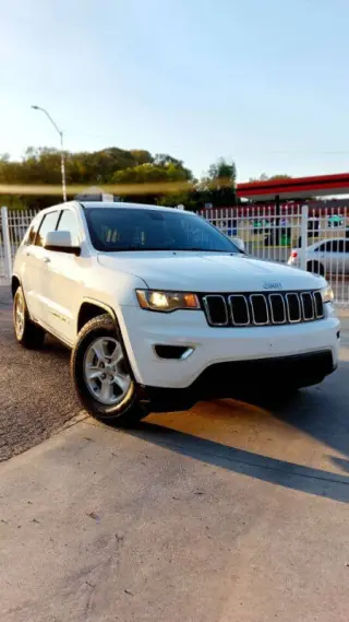 2017 Jeep Grand Cherokee Laredo