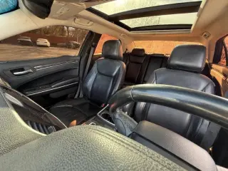 2019 Chrysler 300 Touring