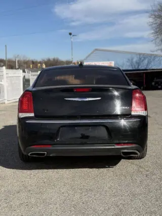 2019 Chrysler 300 Touring