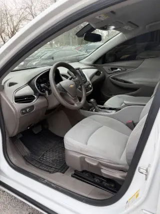 2017 Chevrolet Malibu LS