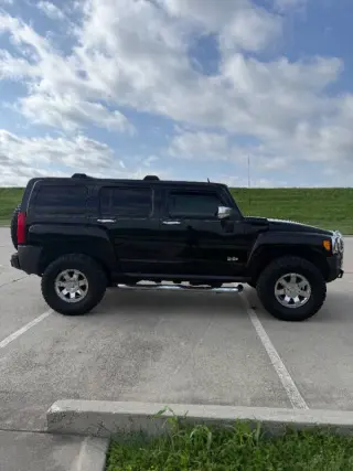 2010 HUMMER H3 Alpha