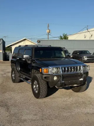2010 HUMMER H3 Alpha