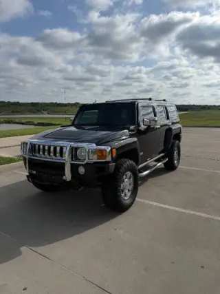 2010 HUMMER H3 Alpha