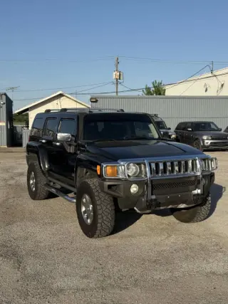 2010 HUMMER H3 Alpha