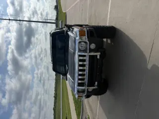 2010 HUMMER H3 Alpha