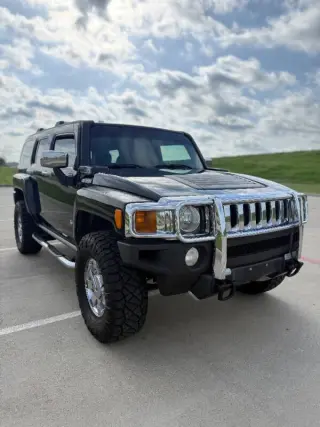 2010 HUMMER H3 Alpha