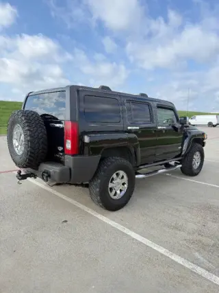 2010 HUMMER H3 Alpha