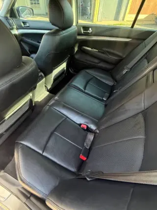 2015 Infiniti Q40