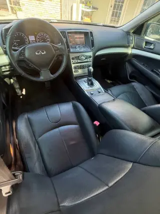 2015 Infiniti Q40