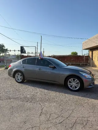 2015 Infiniti Q40