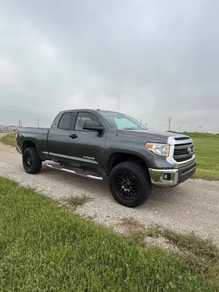 2015 Toyota Tundra SR5