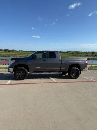 2015 Toyota Tundra SR5
