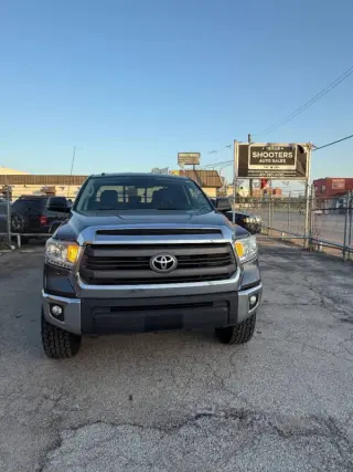 2015 Toyota Tundra SR5