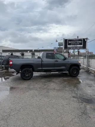 2015 Toyota Tundra SR5