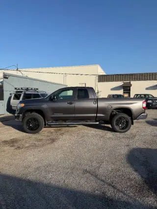2015 Toyota Tundra SR5