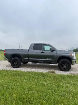 2015 Toyota Tundra SR5
