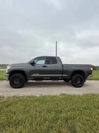 2015 Toyota Tundra SR5