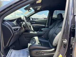 2022 Cadillac XT4 Premium Luxury