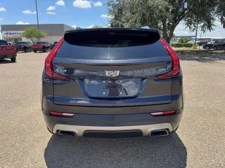 2022 Cadillac XT4 Premium Luxury