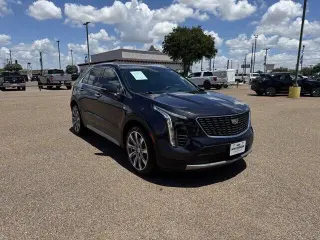 2022 Cadillac XT4 Premium Luxury