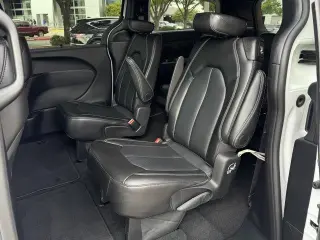 Chrysler Pacifica 2025 Select 4dr Mini-Van