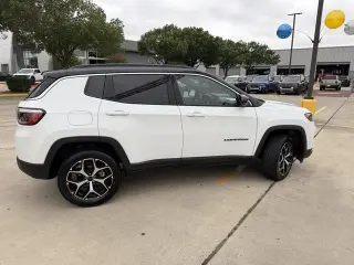 Jeep Compass 2025 4x4 Limited 4dr SUV
