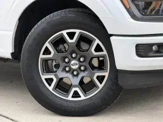 Ford F-150 2024 4x2 STX 4dr SuperCrew 5.5 ft. SB