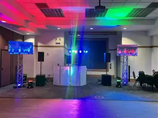 A DJ/VJ