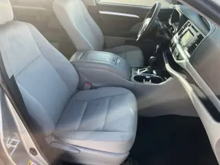 Toyota Highlander 2019 LE 4dr SUV (3.5L V6)