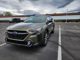 2024 Subaru Outback Premium