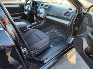 2017 Subaru Legacy 2.5i