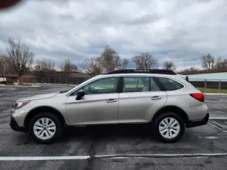 2019 Subaru Outback 2.5i