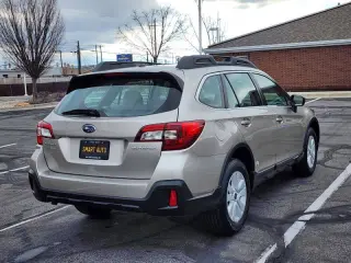 2019 Subaru Outback 2.5i