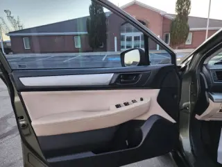 2017 Subaru Outback 2.5i