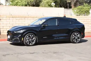 2021 Ford Mustang Mach-E Premium
